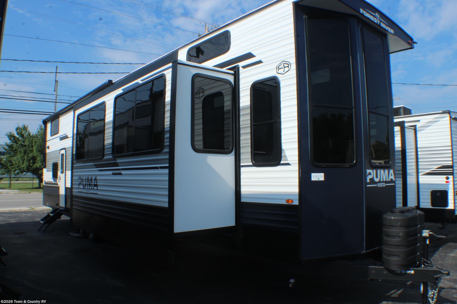 New 2027 Palomino Puma 402LFT available in Clyde, Ohio