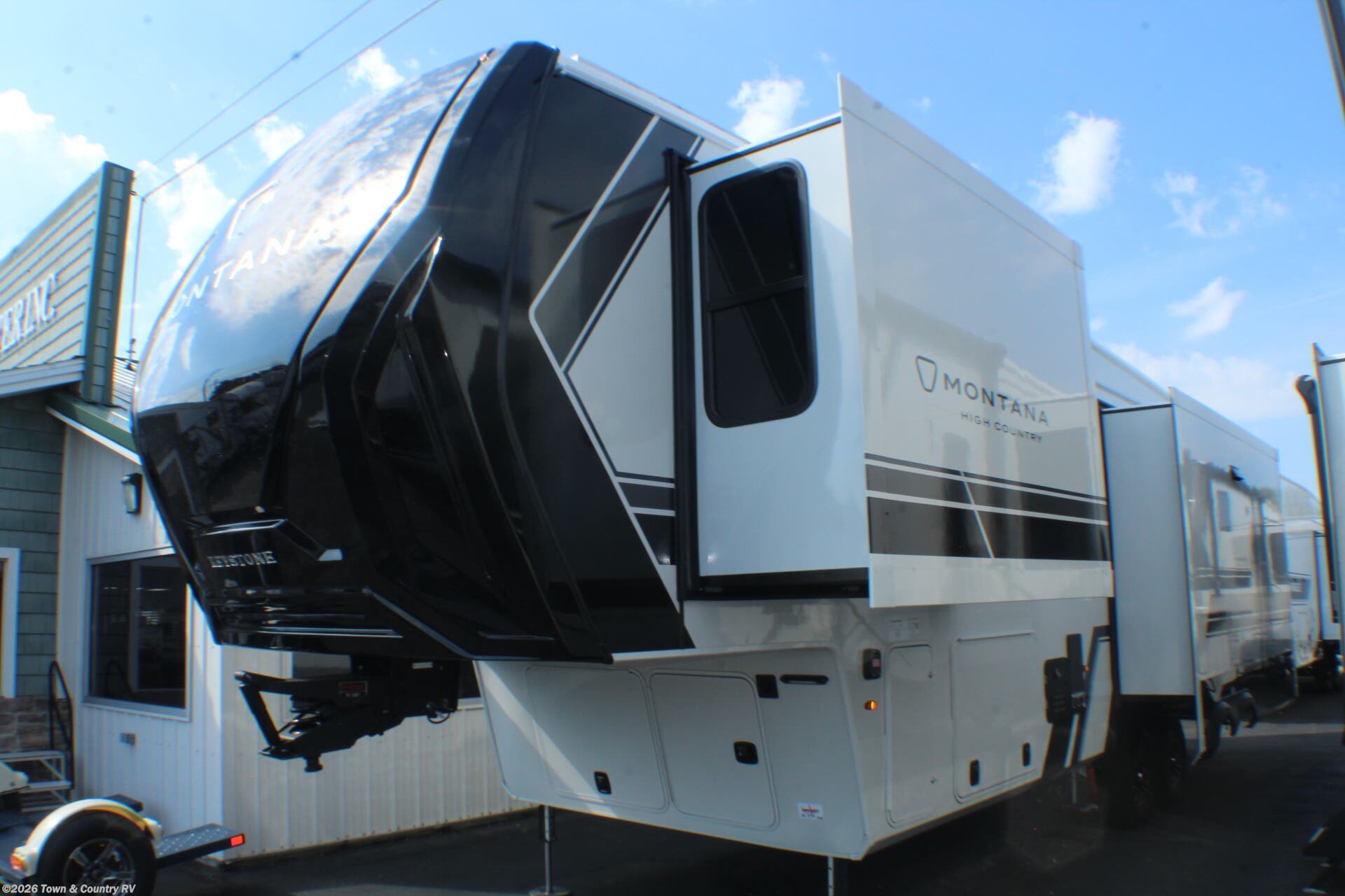 New 2027 Keystone Montana High Country 290RL available in Clyde, Ohio