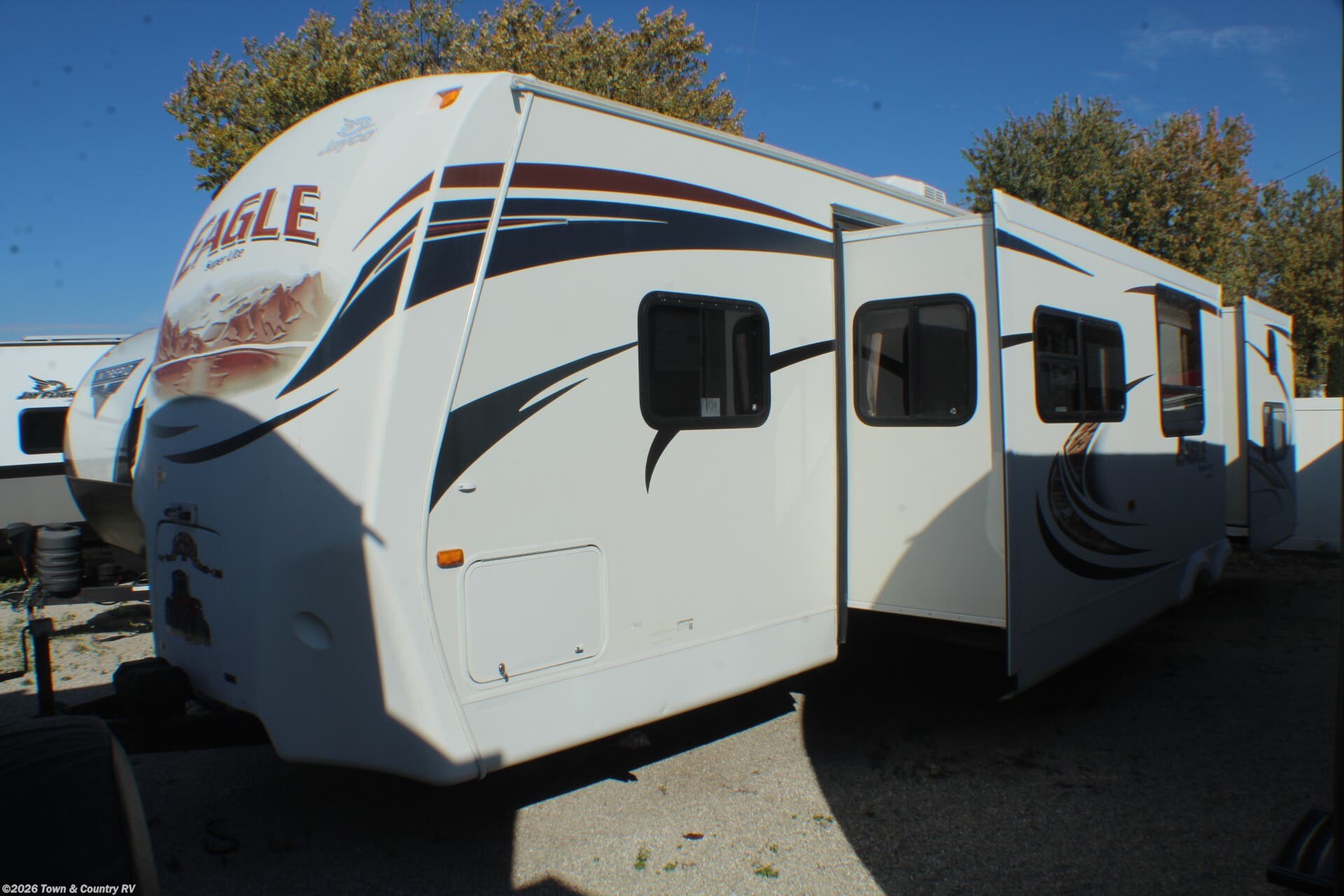 Used 2011  Jayco Eagle 256RKS by Jayco from Town & Country RV in Clyde, OH