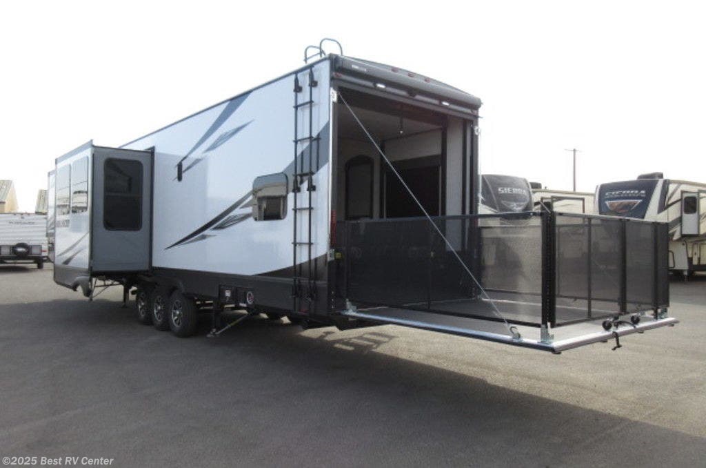 Fifth Wheel - 2020 Highland Ridge Highlander 387H | TrailersUSA