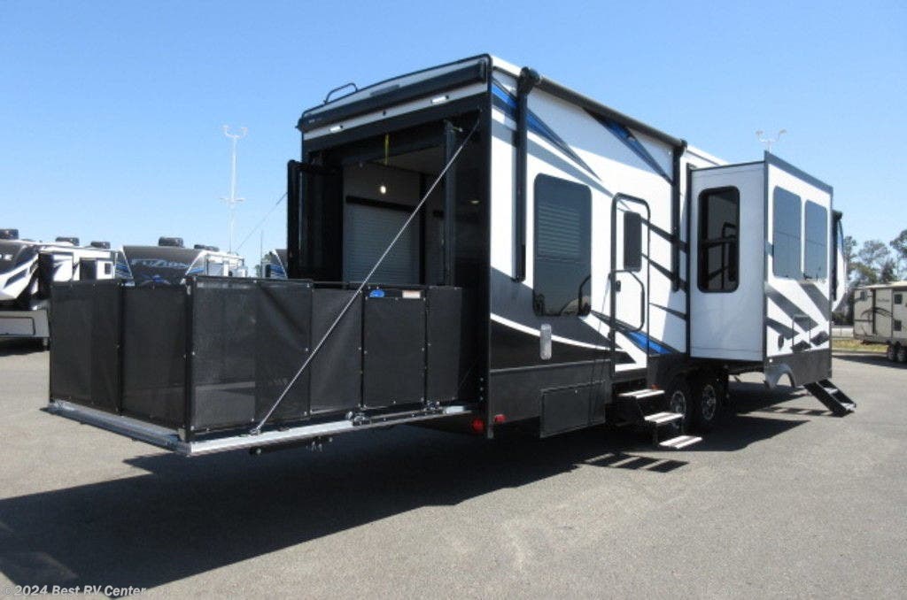 Fifth Wheel - 2020 Keystone Fuzion 373 | TrailersUSA