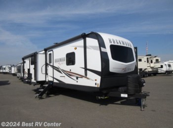 New 2022 Forest River Rockwood Ultra Lite 2720IK available in Turlock, California