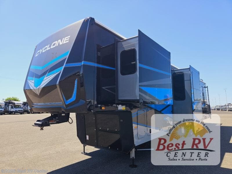 New 2025 Heartland Cyclone 4006 available in Turlock, California