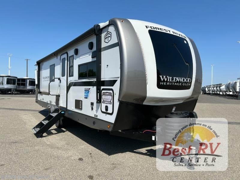 New 2025 Forest River Wildwood Heritage Glen 261FKRB available in Turlock, California