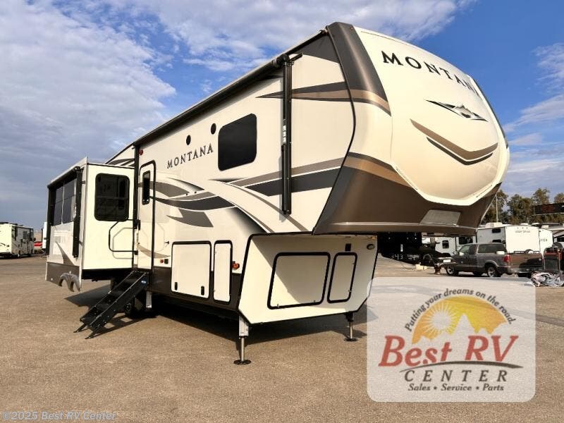 Used 2020 Keystone Montana Legacy Edition 3120RL available in Turlock, California