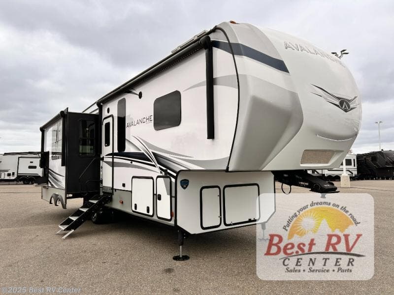 Used 2023 Keystone Avalanche 302RS available in Turlock, California