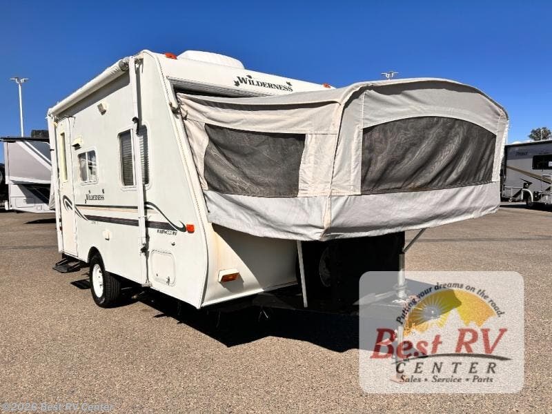 Used 2000 Fleetwood Wilderness 717B available in Turlock, California