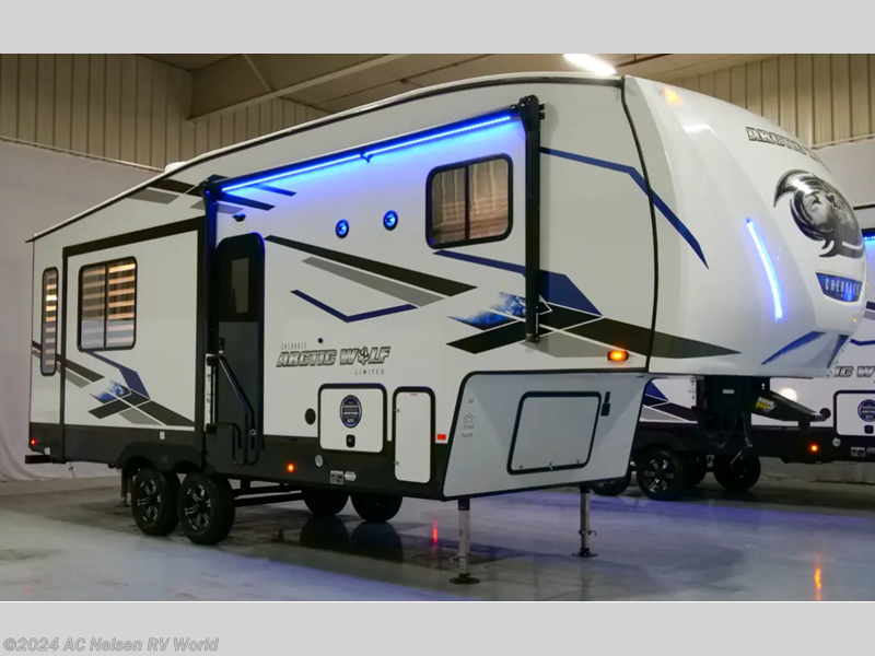 Fifth Wheel Trailer for sale | New Forest River Cherokee Arctic Wolf