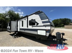 Used 2022 CrossRoads Zinger ZR340MB available in Hewitt, Texas