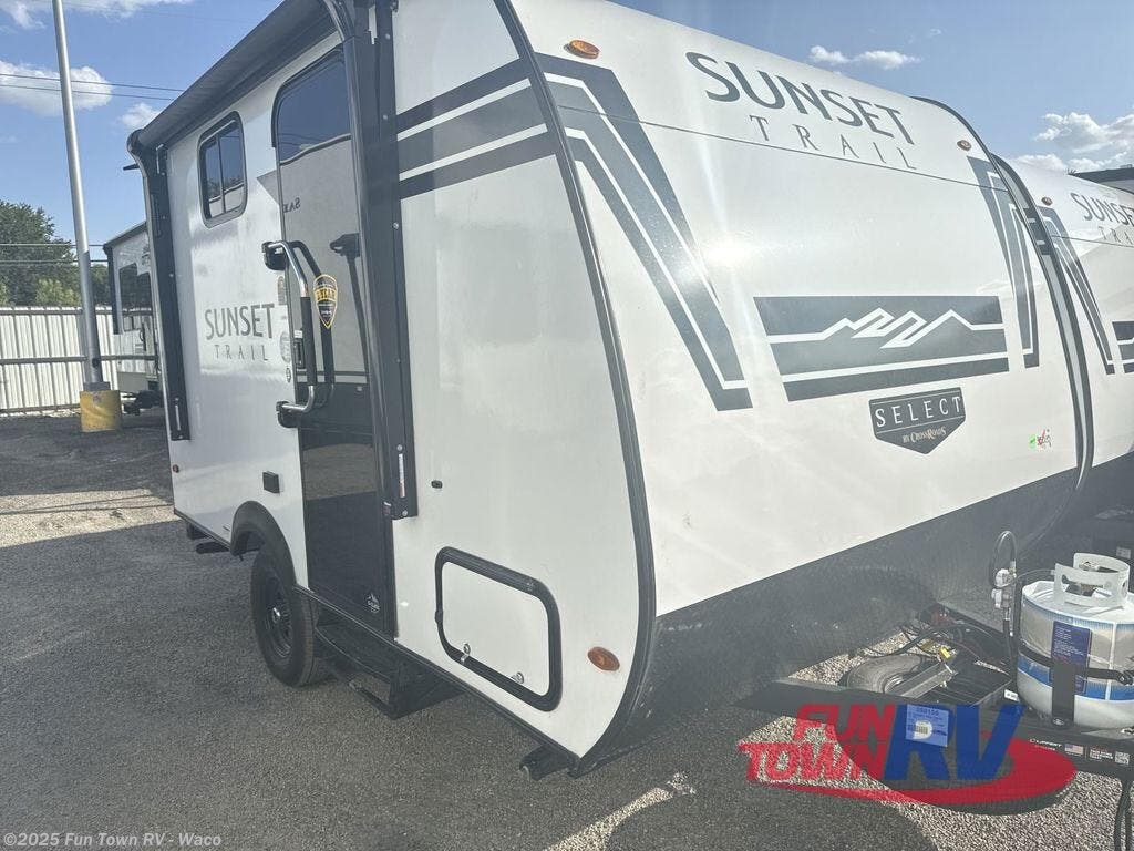 New 2026 CrossRoads Sunset Trail 13BHS available in Hewitt, Texas