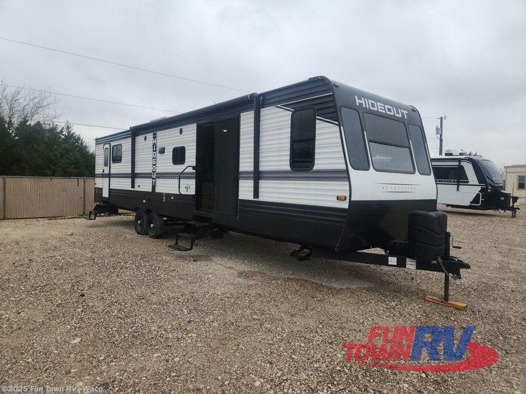 Used 2023 Keystone Hideout 38FDDS available in Hewitt, Texas