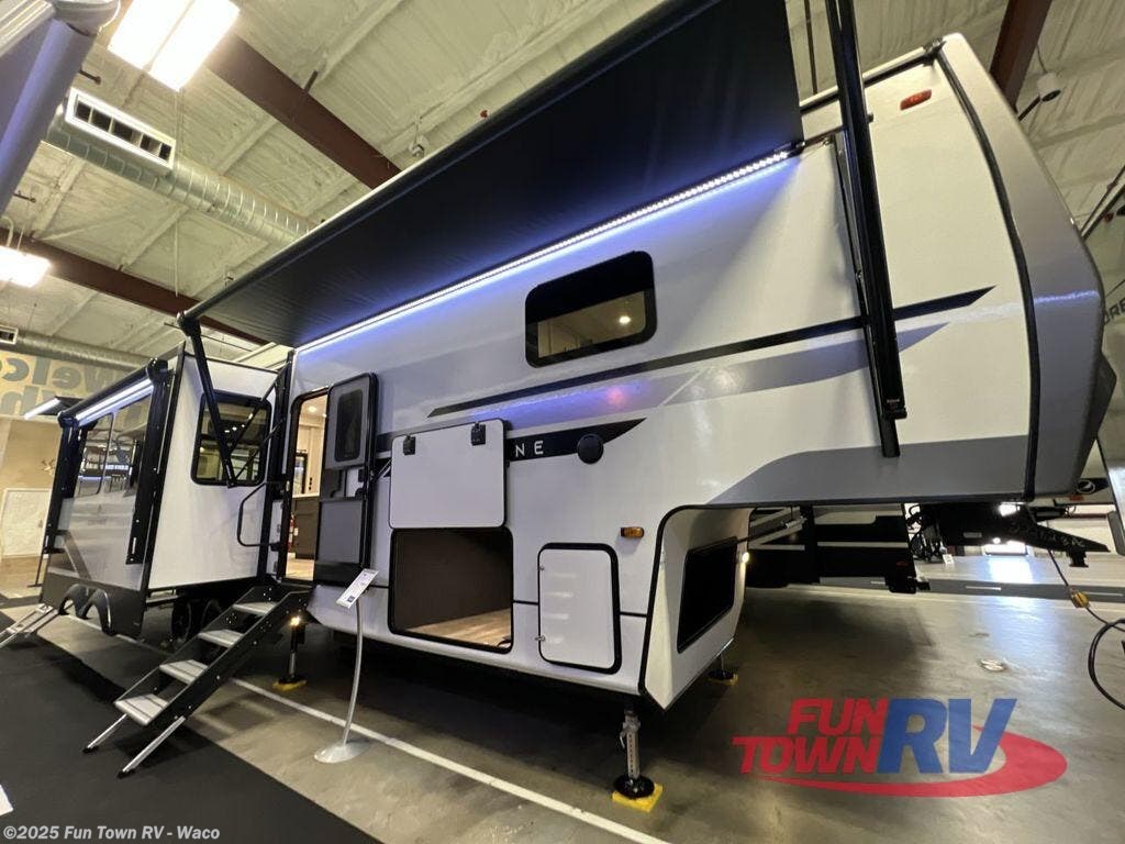 New 2025 Coachmen Brookstone 318RLL available in Hewitt, Texas