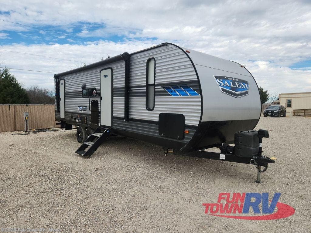 Used 2022 Forest River Salem 26DBUD available in Hewitt, Texas