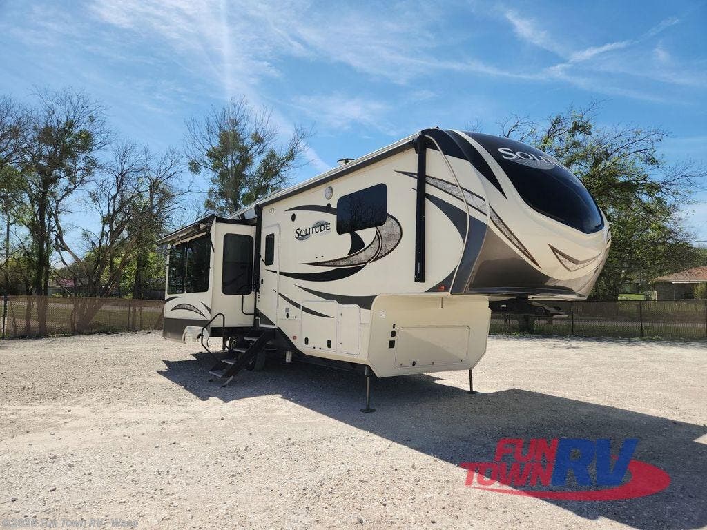Used 2018 Grand Design Solitude 310GK available in Hewitt, Texas