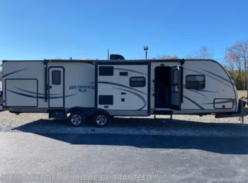 Used 2017 Gulf Stream Gulf Breeze Champagne 32TSK available in Seaford, Delaware