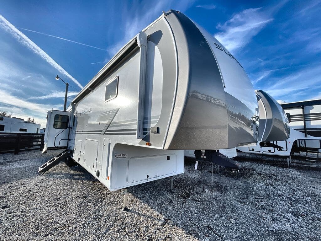 New 2026 Heartland Sundance 35MRBS available in Delaware, Ohio
