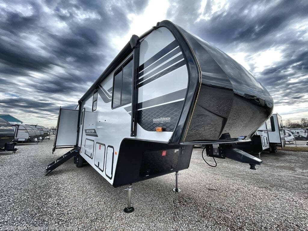 New 2026 Grand Design Reflection 324MBS available in Delaware, Ohio
