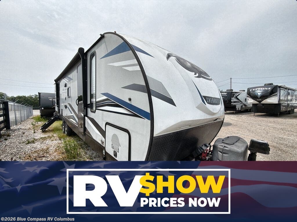 Used 2022 Forest River Cherokee Alpha Wolf 30DBH-L available in Delaware, Ohio
