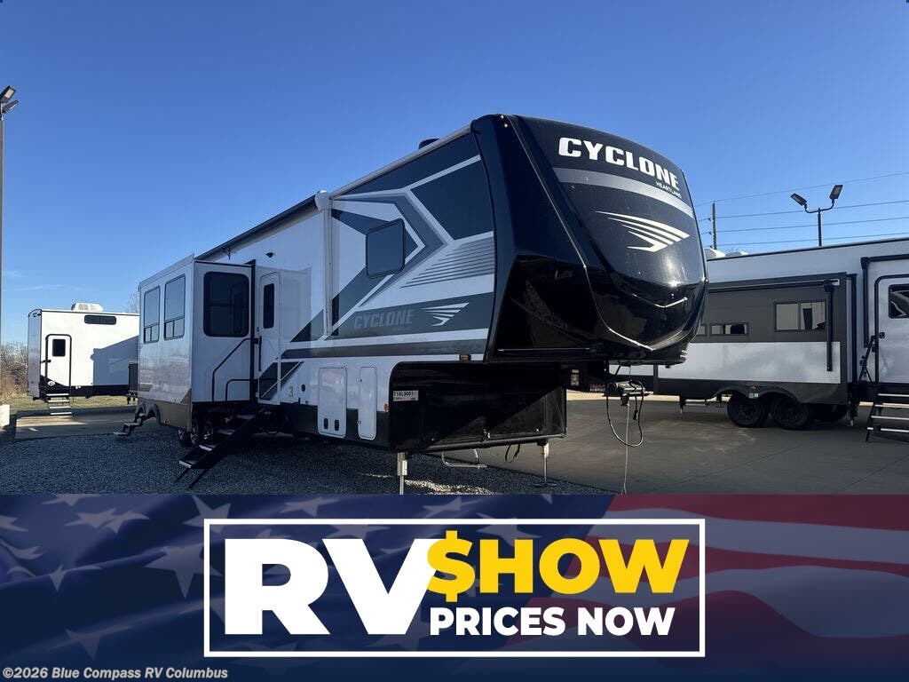 New 2026 Heartland Cyclone 3914 available in Delaware, Ohio
