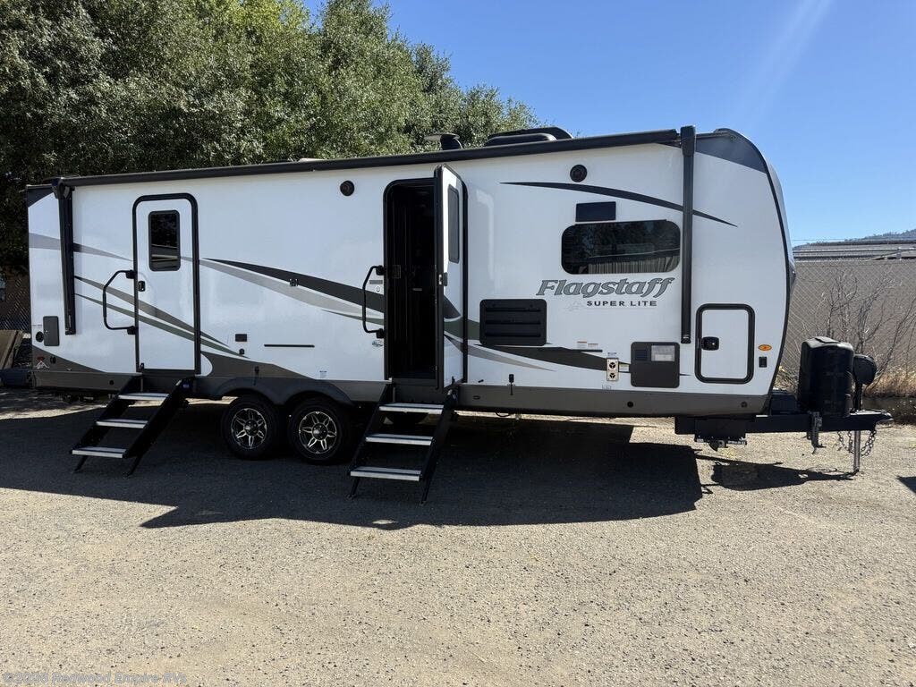 Used 2023  Forest River Flagstaff Super Lite 26FKBS by Forest River from Redwood Empire RVs in Ukiah, CA