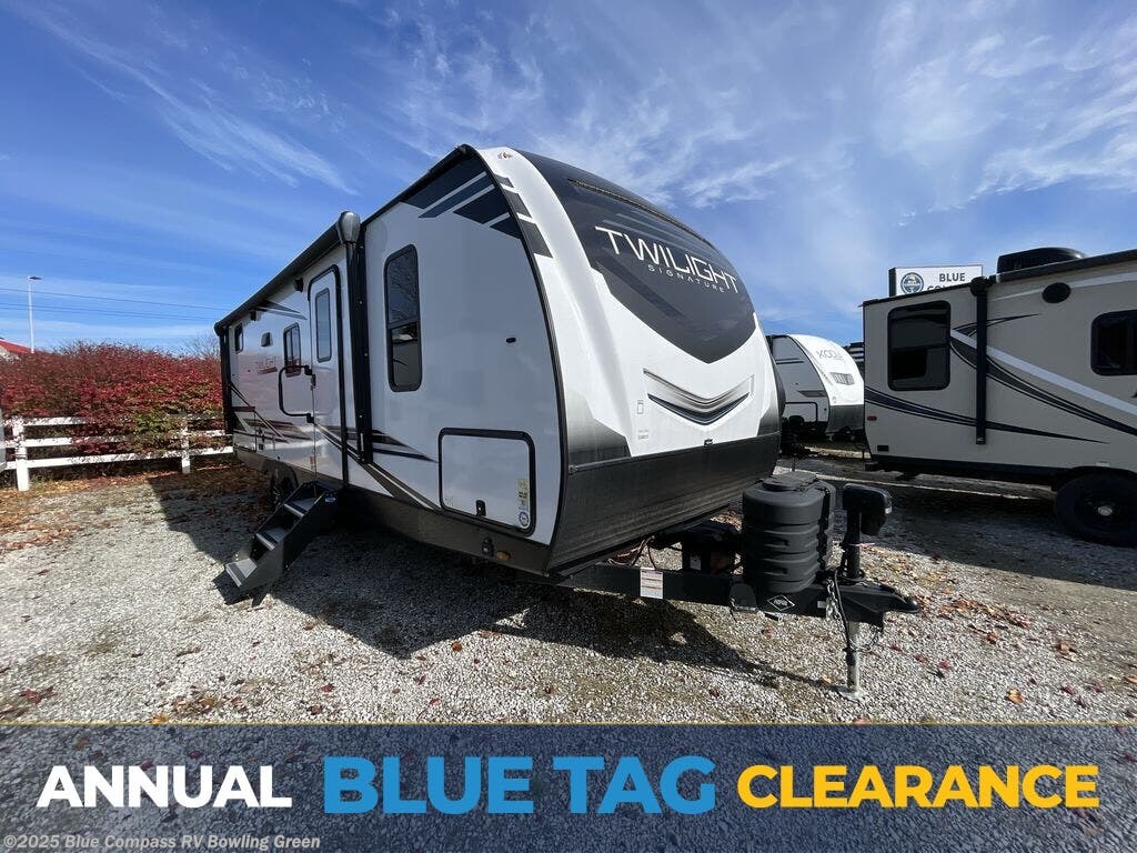 Used 2024 Cruiser RV Twilight Signature TWS-25BH available in Bowling Green, Kentucky