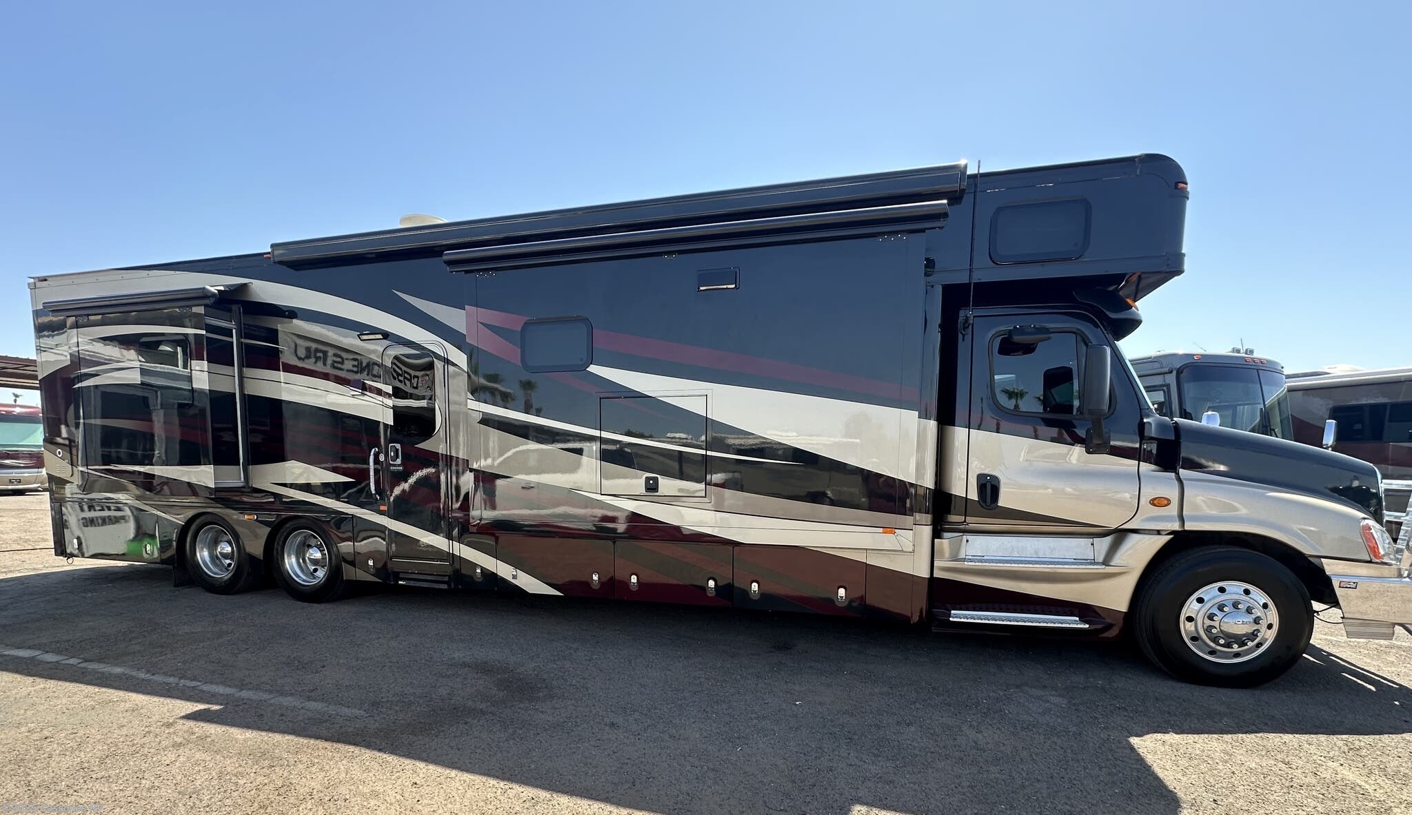 Used 2014 Haulmark Motor Coach  Cascadia M-4501GS 500HP available in Mesa, Arizona
