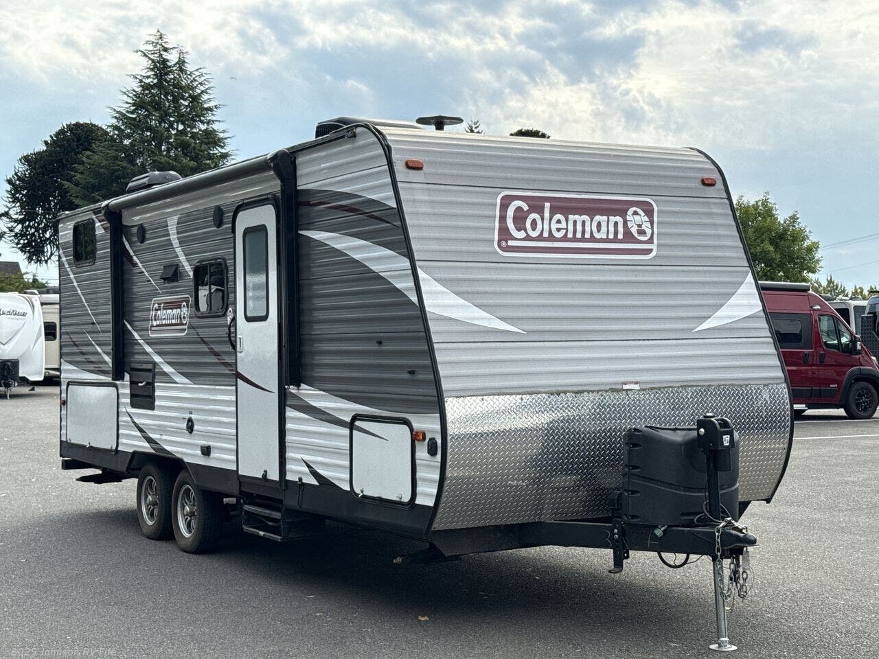 Used 2018 Dutchmen Coleman Lantern 215BH available in Fife, Washington