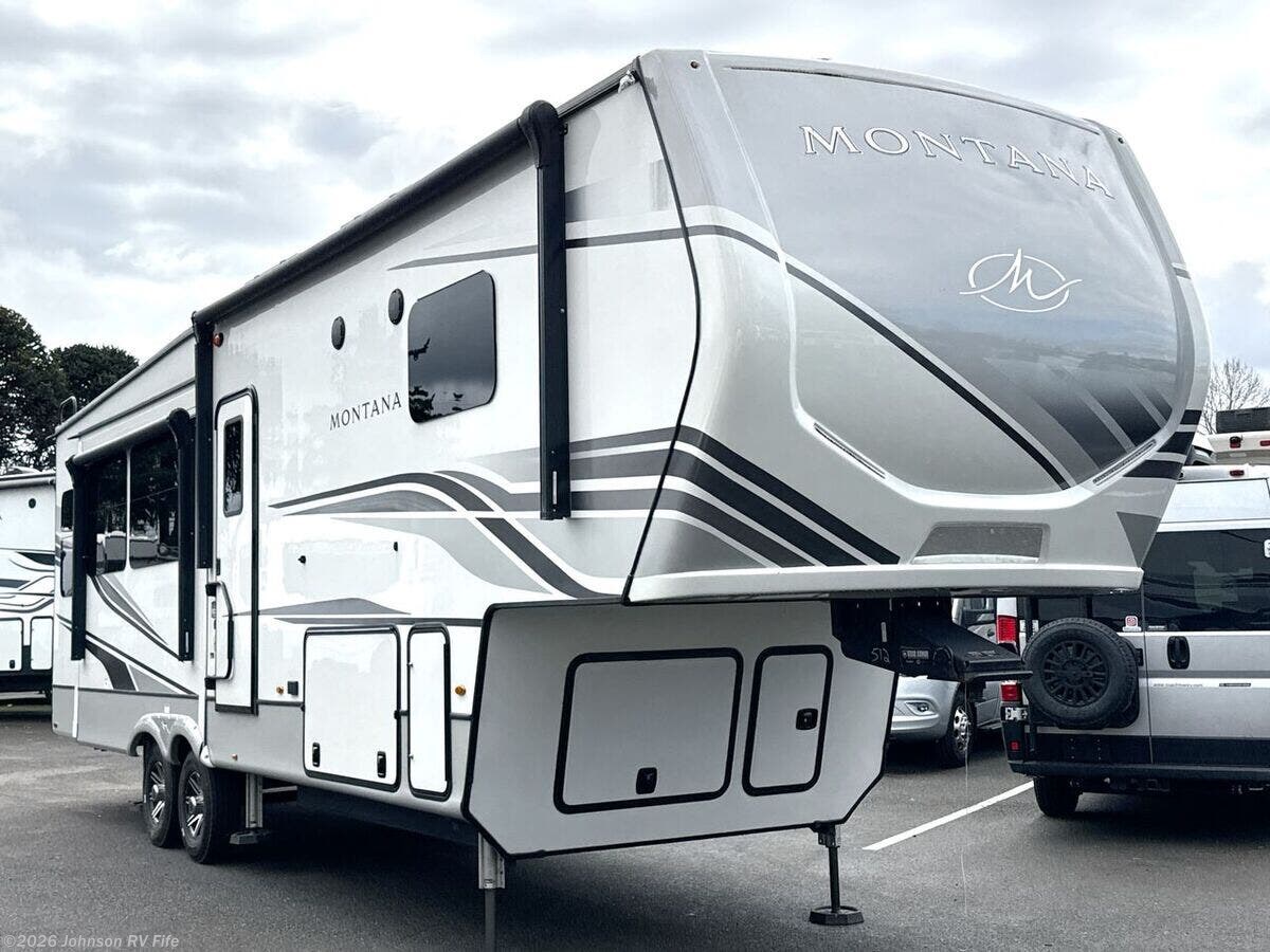 Used 2023 Keystone Montana 3123RL available in Fife, Washington