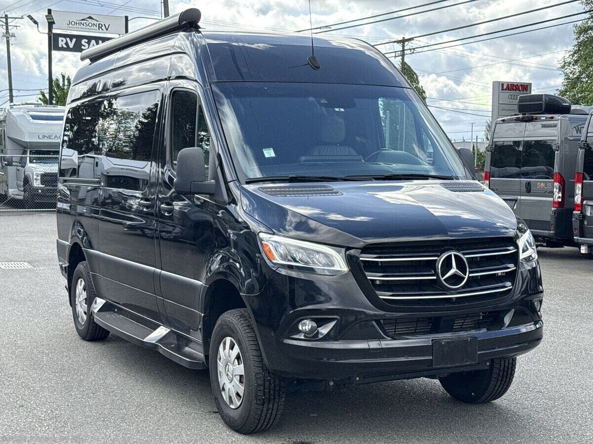 Used 2022 Ultimate Toys  Ultimate Cruiser 144 *4X4 *8 seater * Rear Bath available in Fife, Washington