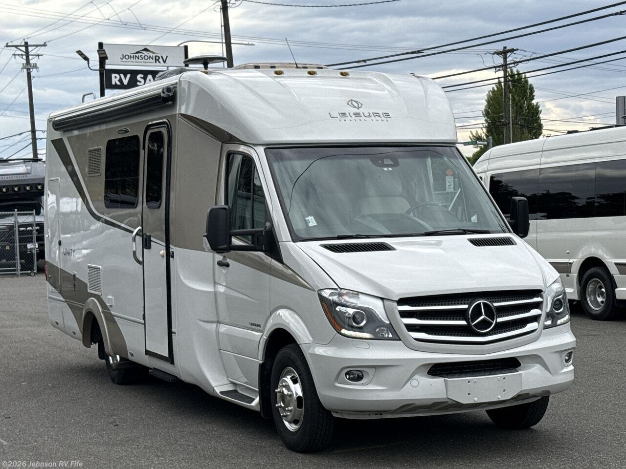 Used 2016 Leisure Travel Unity U24MB available in Fife, Washington