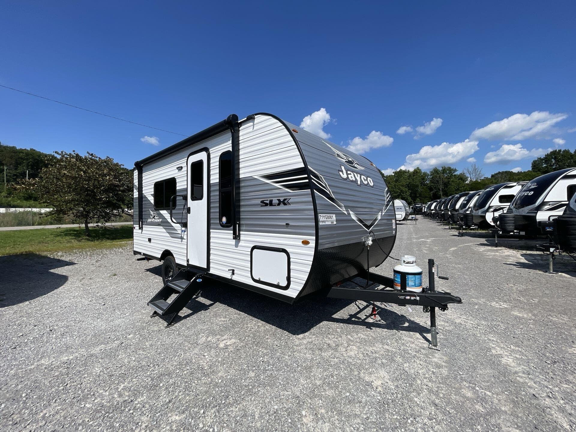 New 2026 Jayco Jay Flight SLX 170FQ available in Lebanon, Tennessee