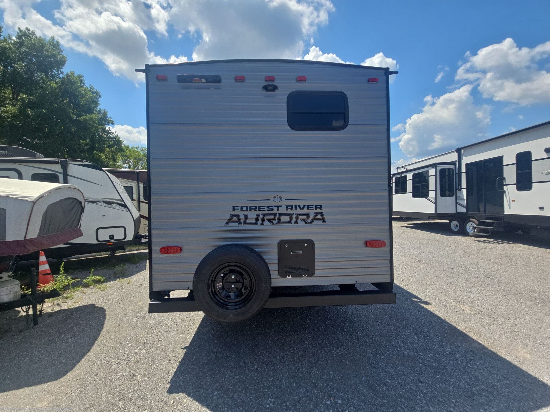 New 2026 Forest River Aurora Light 26BH available in Lebanon, Tennessee
