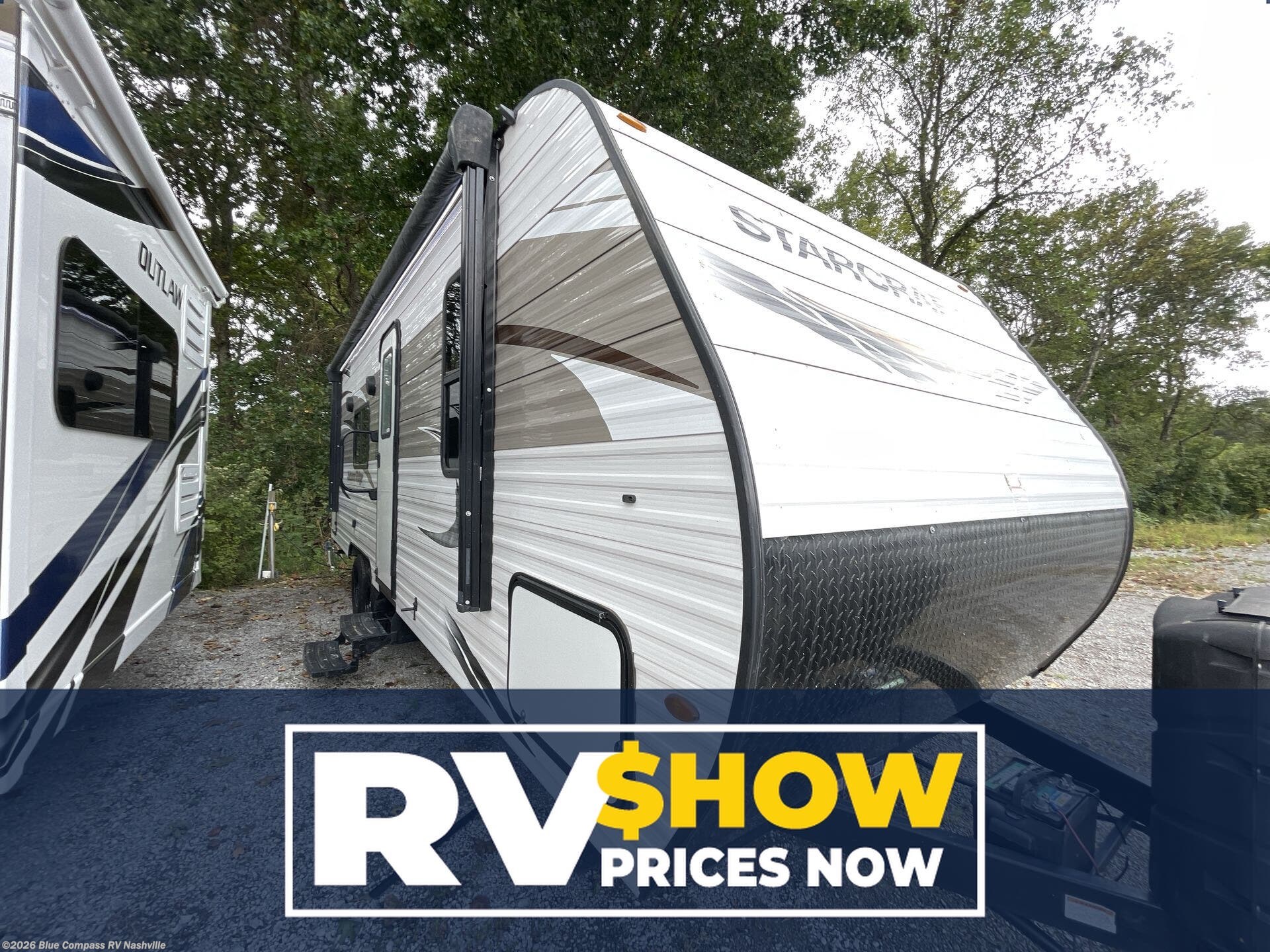 Used 2022 Starcraft Autumn Ridge 26BH available in Lebanon, Tennessee