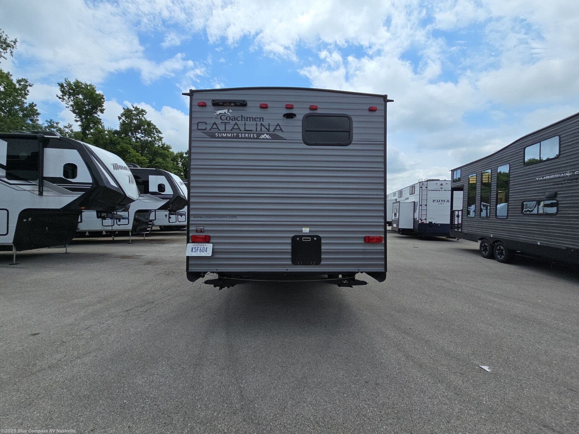Used 2024 Coachmen Catalina Summit Series 8 261BH available in Lebanon, Tennessee