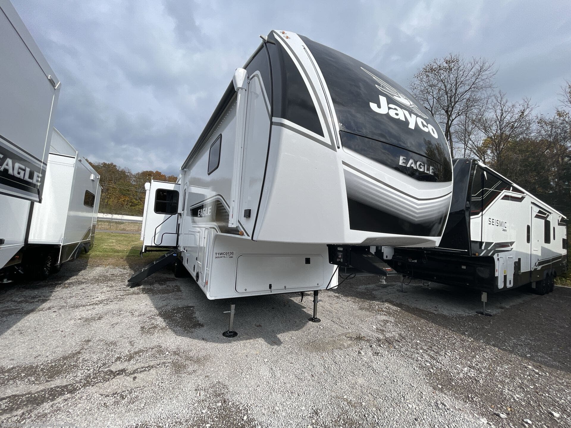 New 2026 Jayco Eagle 365UKTS available in Lebanon, Tennessee