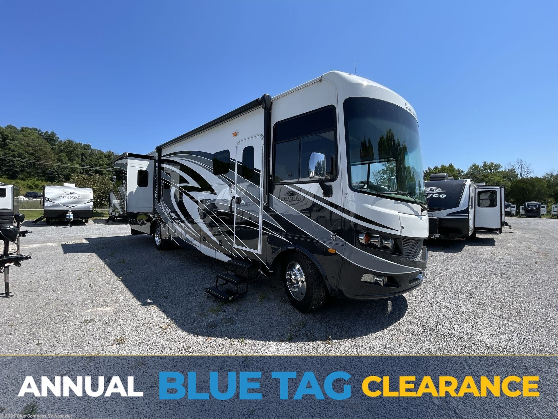 Used 2019 Forest River Georgetown 369XL available in Lebanon, Tennessee