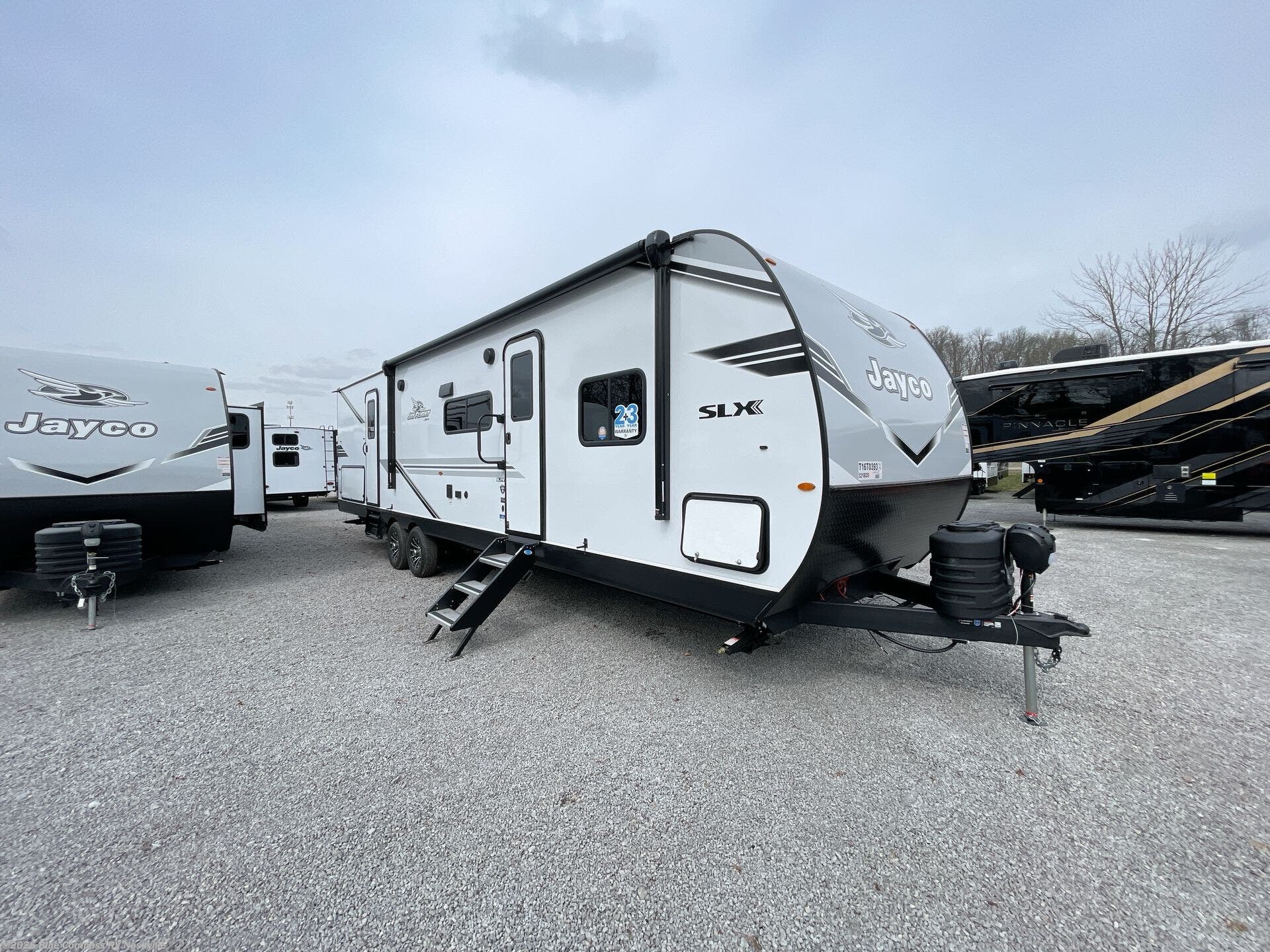 New 2026 Jayco Jay Flight SLX 321BDS available in Lebanon, Tennessee