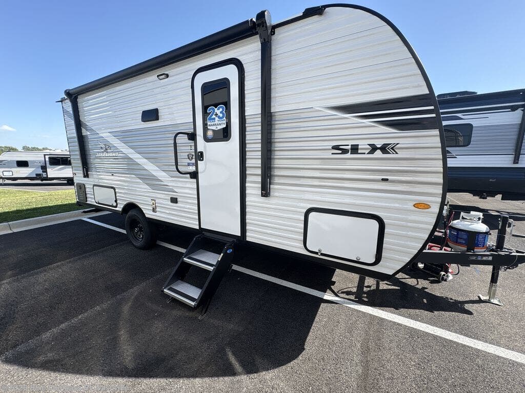 New 2026 Jayco Jay Flight SLX 197MB available in Lebanon, Tennessee