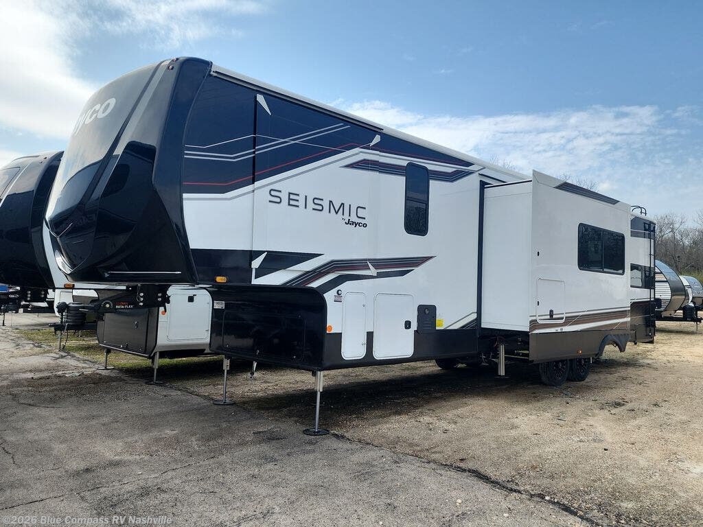 New 2026 Jayco Seismic 359 available in Lebanon, Tennessee