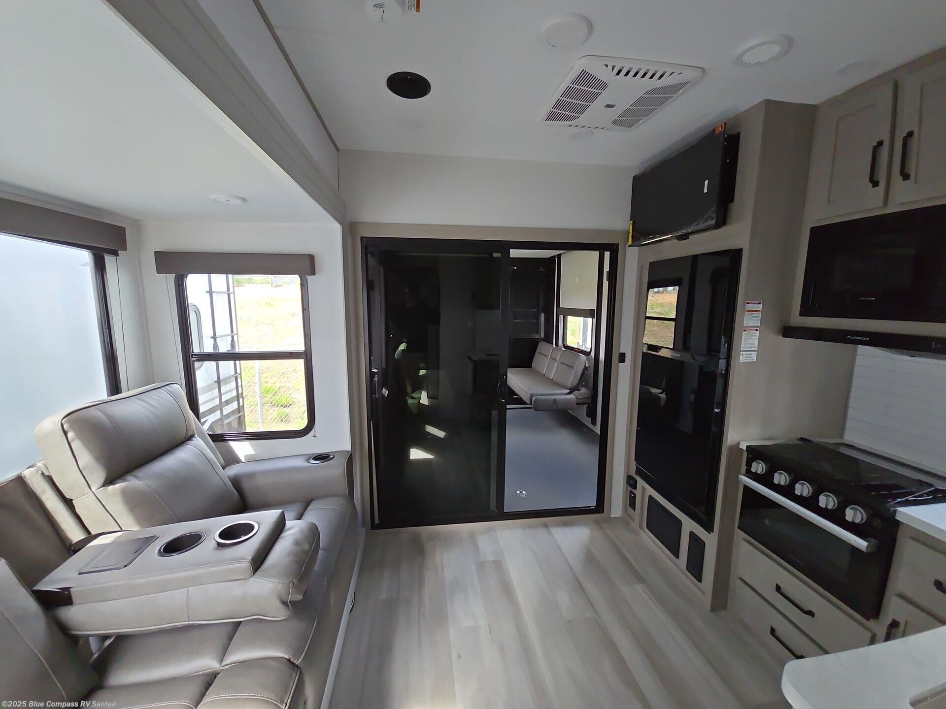 New 2025 Grand Design Momentum G-Class 29G available in Santee, California