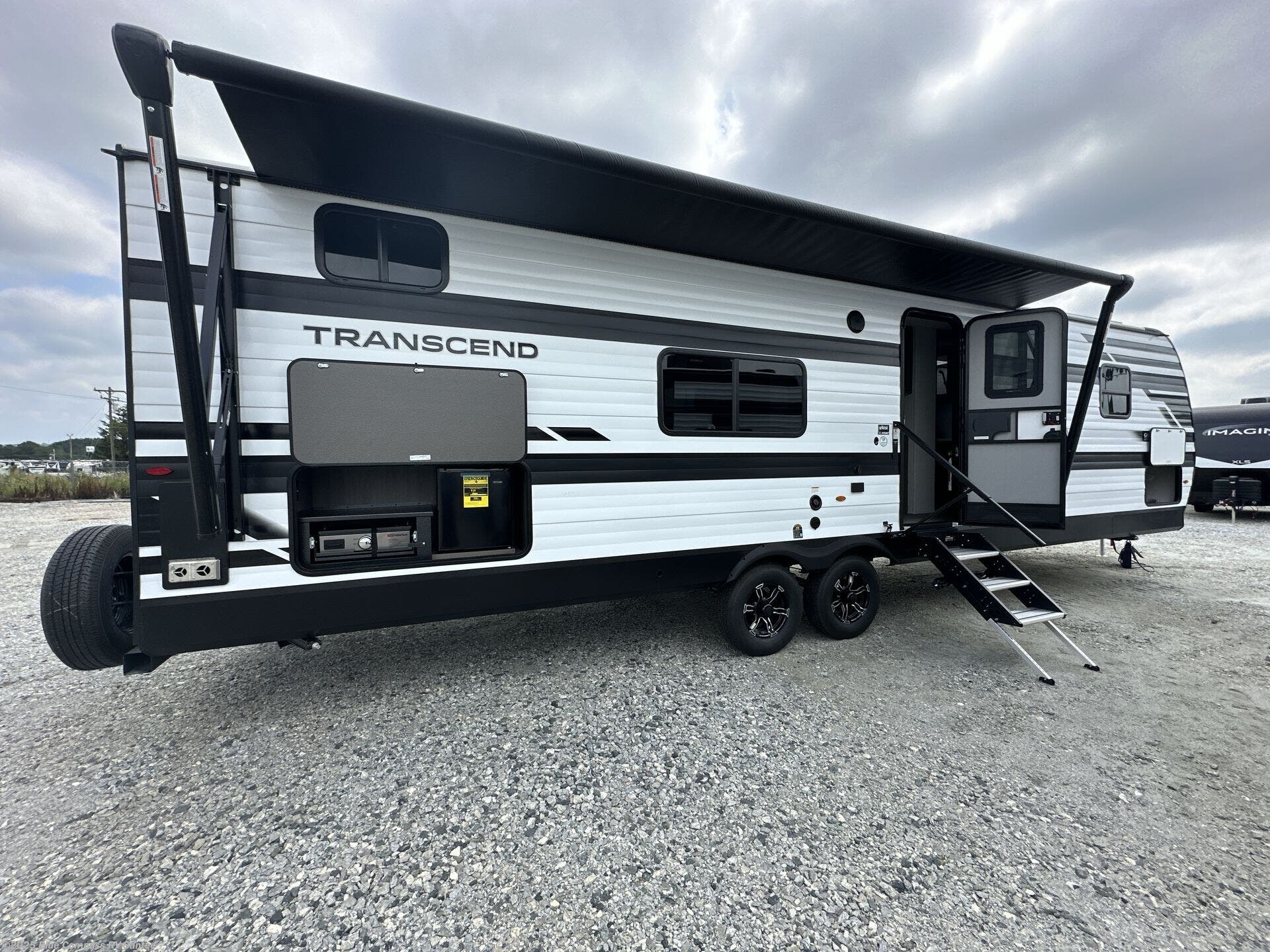 New 2026 Grand Design Transcend 295QBT available in Santee, California