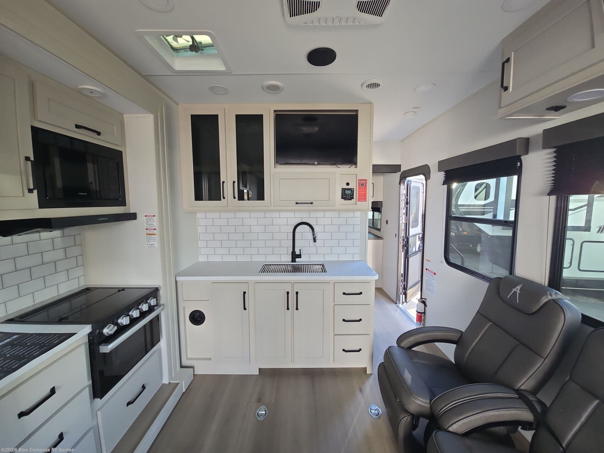 New 2026 Grand Design Momentum G-Class 25G available in Santee, California
