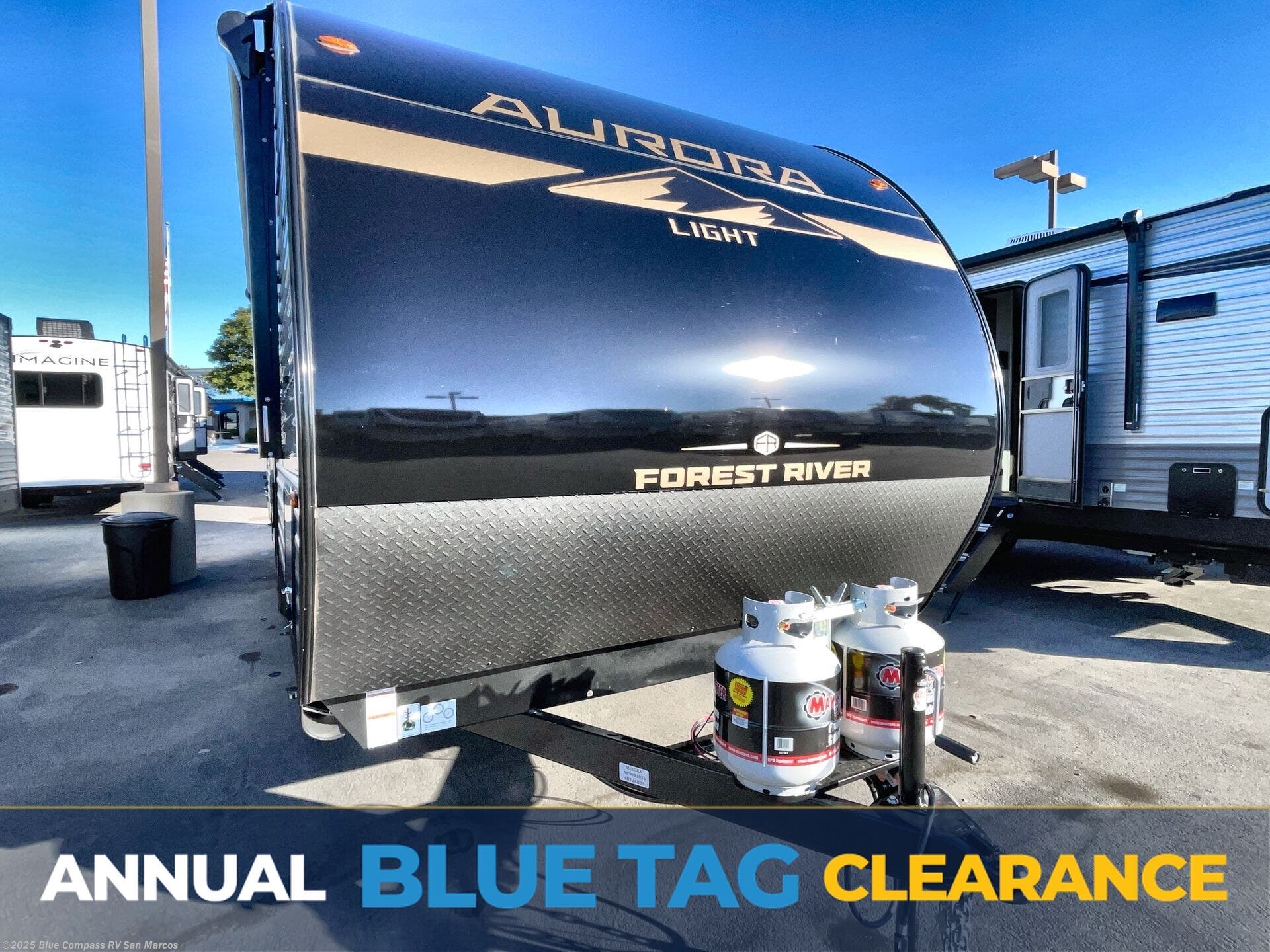 New 2025 Forest River Aurora Light 26BH available in San Marcos, California