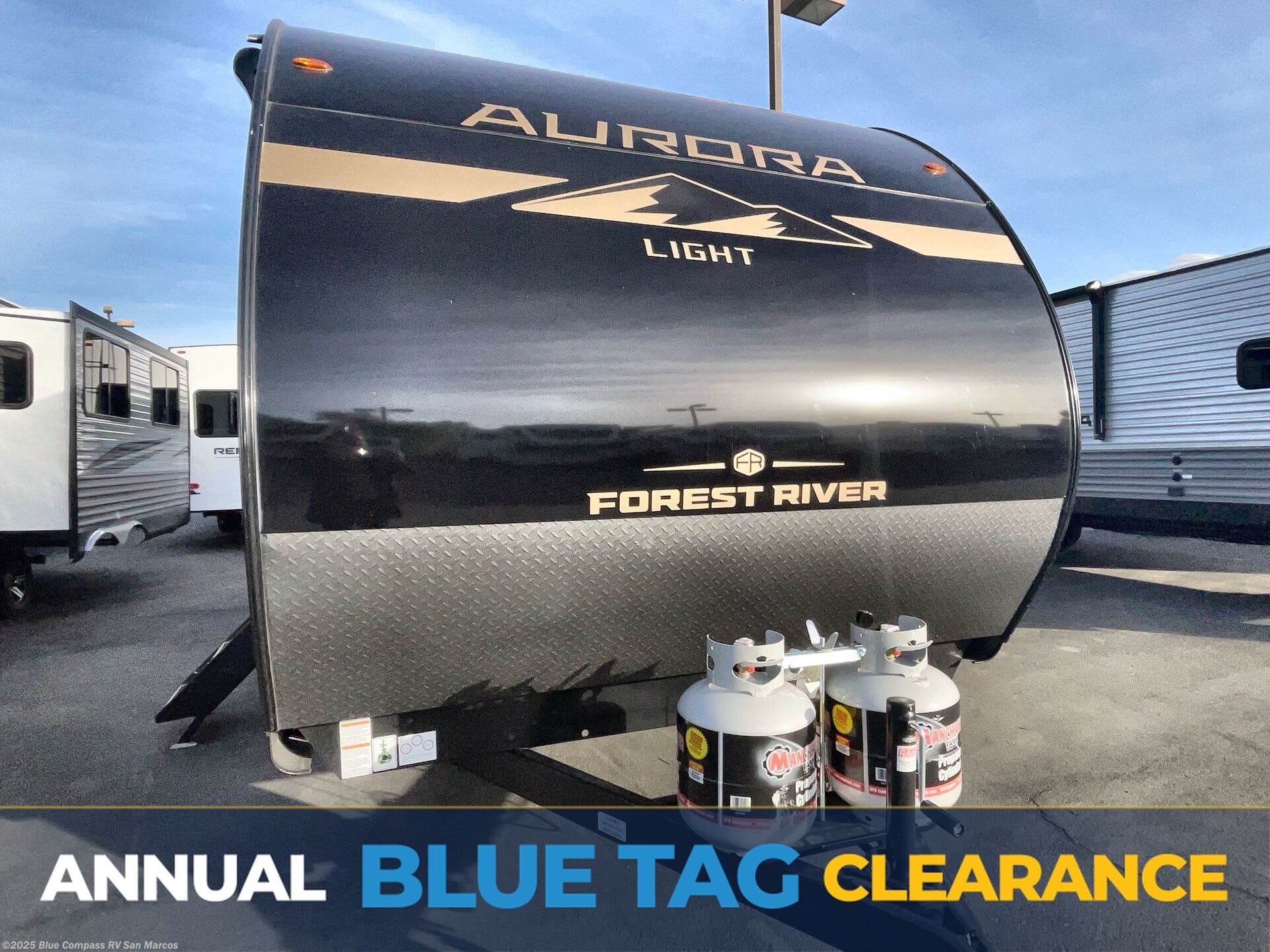 New 2025 Forest River Aurora Light 26BHS available in San Marcos, California