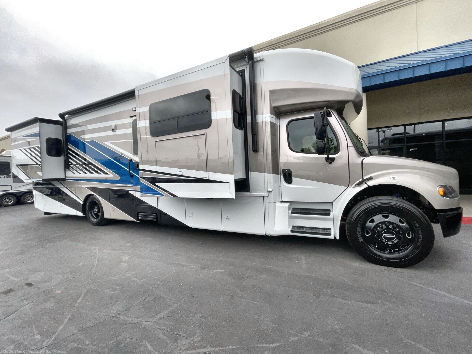 New 2026 Newmar Grand Star 3940 available in San Marcos, California