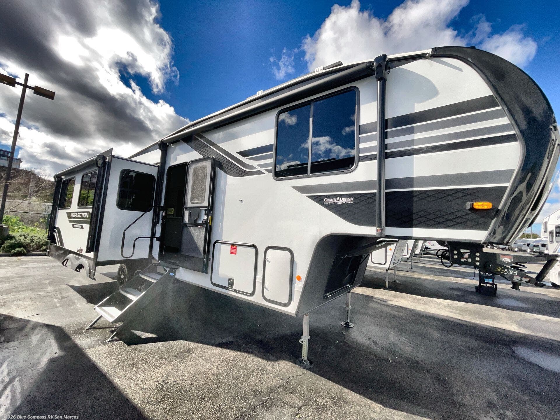 New 2026 Grand Design Reflection 150 Series 295RL available in San Marcos, California
