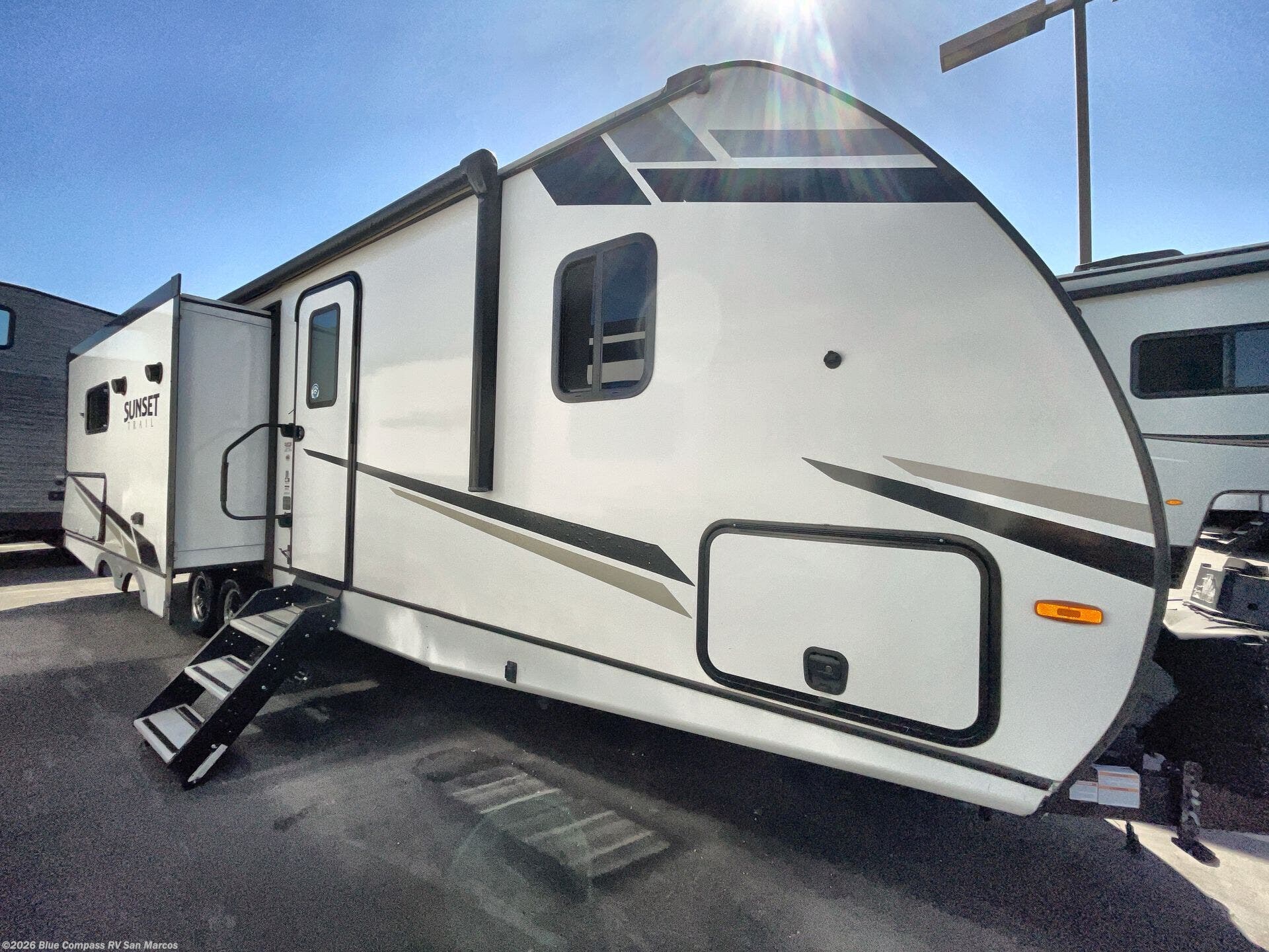 Used 2022 CrossRoads Sunset Trail SS285CK available in San Marcos, California