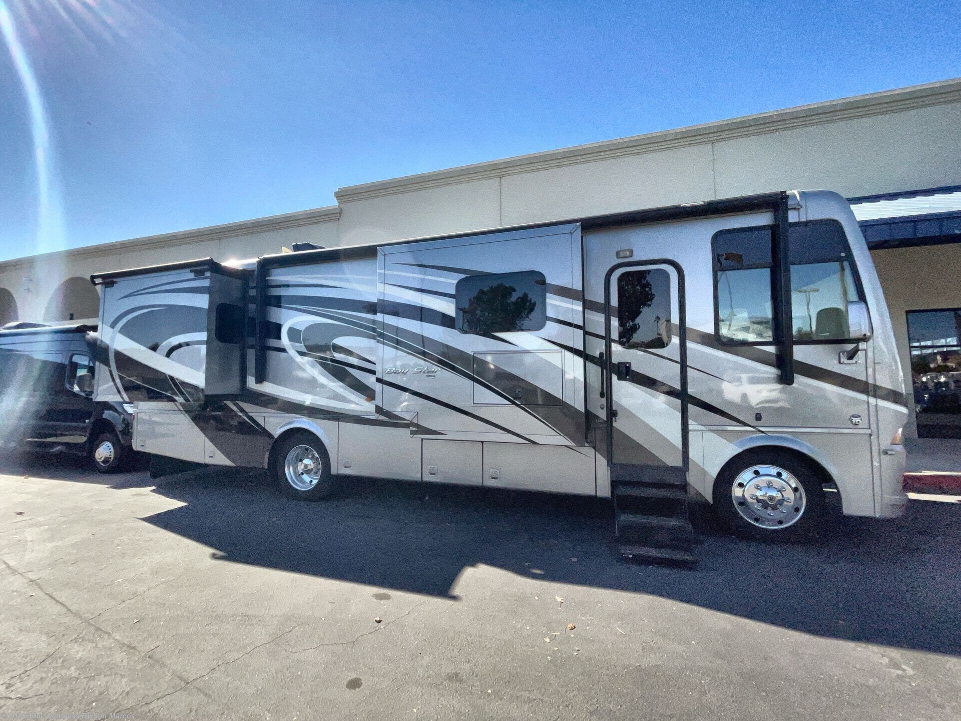 2019 Newmar Bay Star 3226
