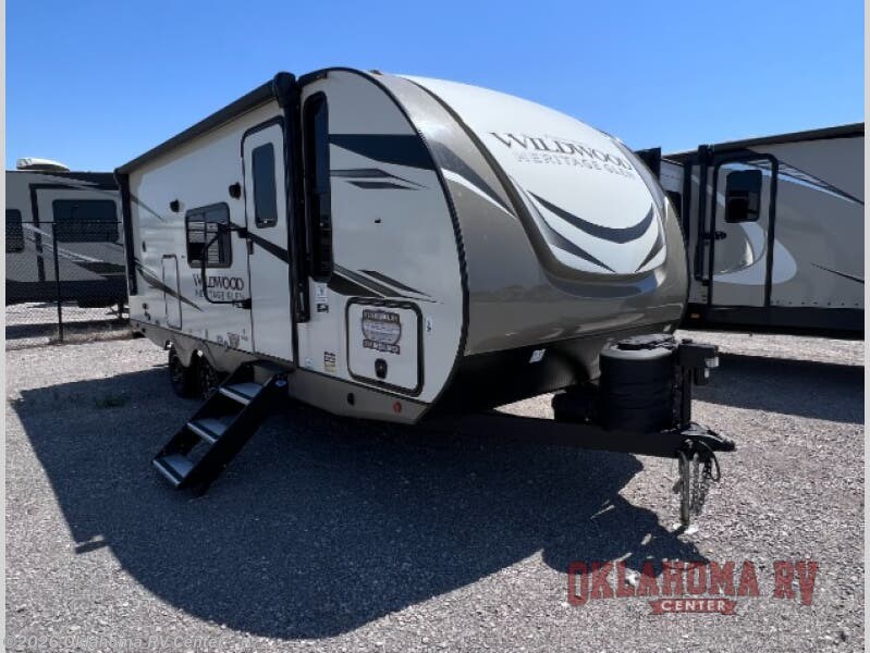 New 2023  Forest River Wildwood Heritage Glen Hyper-Lyte 22RKHL by Forest River from Oklahoma RV Center in Moore, OK