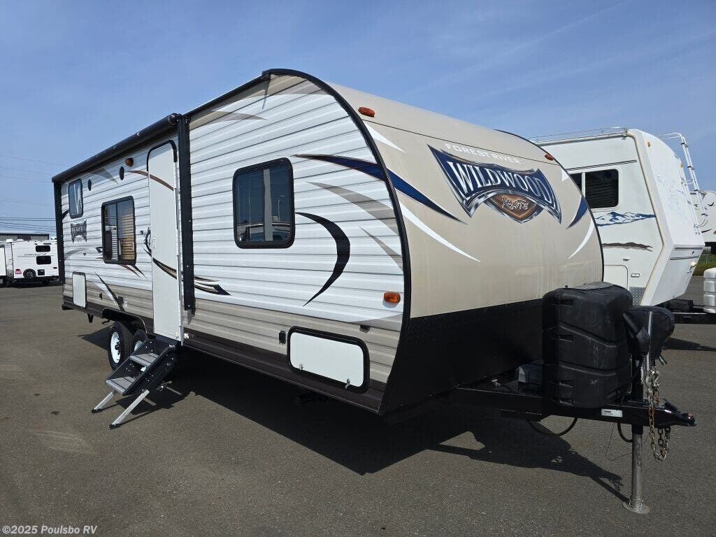 Used 2017 Forest River Wildwood X-Lite 261BHXL available in Mount Vernon, Washington